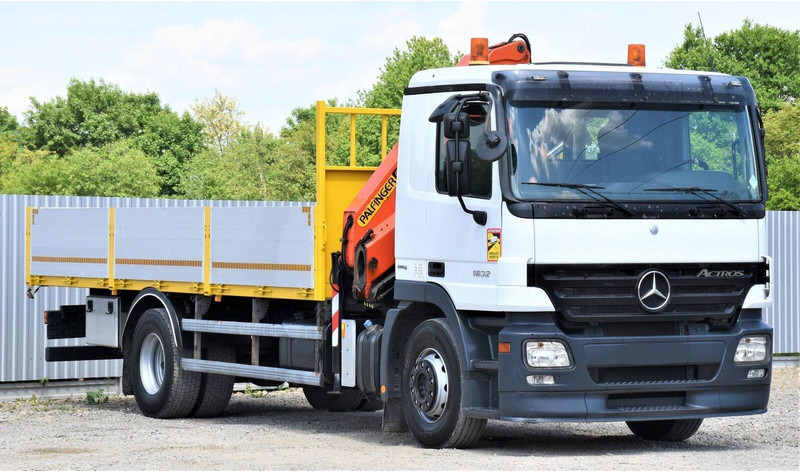Mercedes-Benz ACTROS 1832 - Самоскид вантажівка, Вантажівка з маніпулятором: фото 3 Mercedes-Benz ACTROS 1832 - Самоскид вантажівка, Вантажівка з маніпулятором: фото 3