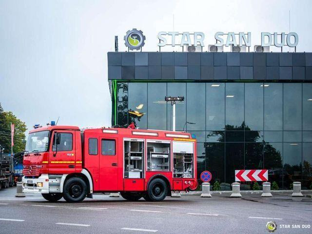 Mercedes-Benz ACTROS 1835 4x2 ZIEGLER FIRE BRIGADE - Пожежна машина: фото 4 Mercedes-Benz ACTROS 1835 4x2 ZIEGLER FIRE BRIGADE - Пожежна машина: фото 4