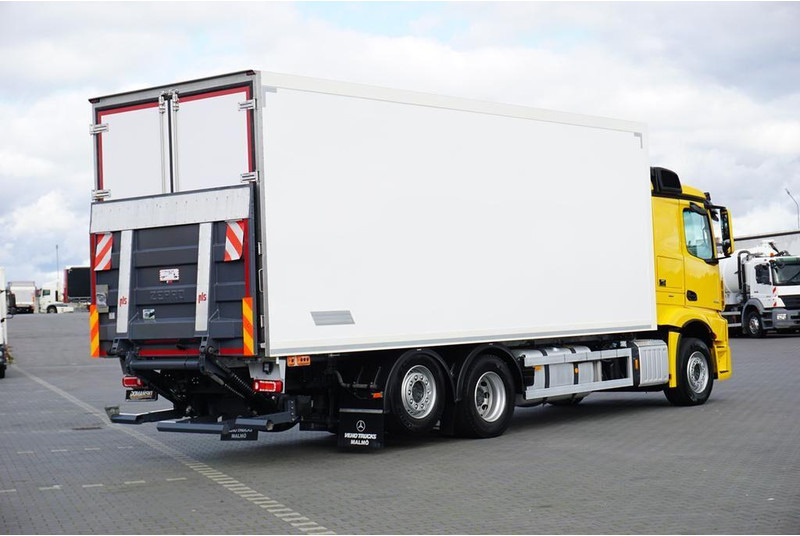 Mercedes-Benz ACTROS / 2853 / ACC / E 6 / MP 5 / CHŁODNIA + WINDA / 18 PALET / - Рефрижератор вантажівка: фото 5 Mercedes-Benz ACTROS / 2853 / ACC / E 6 / MP 5 / CHŁODNIA + WINDA / 18 PALET / - Рефрижератор вантажівка: фото 5