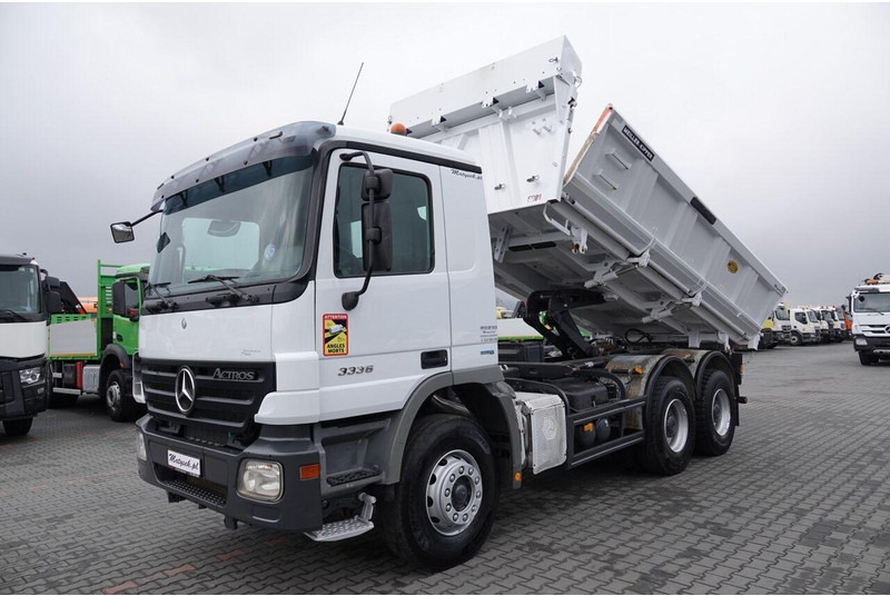 Mercedes-Benz ACTROS 3336 / 6x4 / WYWROTKA / BORDMATIC / HYDROBURTA / MEILLER - Самоскид вантажівка: фото 3 Mercedes-Benz ACTROS 3336 / 6x4 / WYWROTKA / BORDMATIC / HYDROBURTA / MEILLER - Самоскид вантажівка: фото 3