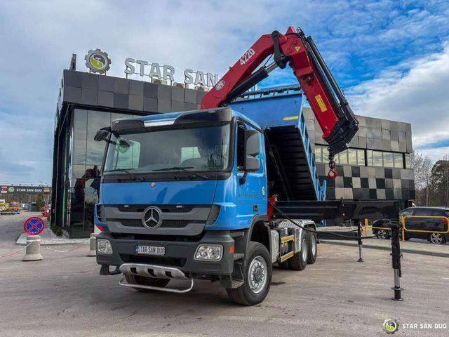 Mercedes-Benz ACTROS 3341 6x6 HMF 4220 K4 CRANE KIPPER - Самоскид вантажівка, Вантажівка з маніпулятором: фото 2 Mercedes-Benz ACTROS 3341 6x6 HMF 4220 K4 CRANE KIPPER - Самоскид вантажівка, Вантажівка з маніпулятором: фото 2