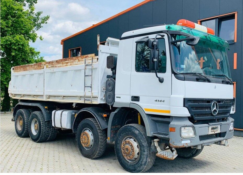 Mercedes-Benz ACTROS 4144 8x8 Tipper - Самоскид вантажівка: фото 1 Mercedes-Benz ACTROS 4144 8x8 Tipper - Самоскид вантажівка: фото 1