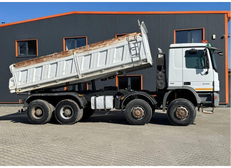 Самоскид вантажівка Mercedes-Benz ACTROS 4144 8x8 Tipper: фото 10