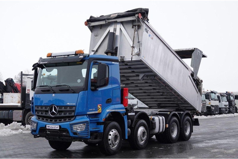 Mercedes-Benz AROCS 3243 / 8x4 / WYWROTKA 20m3 / TYLNOZSYP / EURO 6 / OPONY 10 - Самоскид вантажівка: фото 1 Mercedes-Benz AROCS 3243 / 8x4 / WYWROTKA 20m3 / TYLNOZSYP / EURO 6 / OPONY 10 - Самоскид вантажівка: фото 1