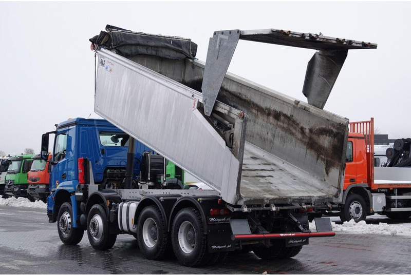 Mercedes-Benz AROCS 3243 / 8x4 / WYWROTKA 20m3 / TYLNOZSYP / EURO 6 / OPONY 10 - Самоскид вантажівка: фото 3 Mercedes-Benz AROCS 3243 / 8x4 / WYWROTKA 20m3 / TYLNOZSYP / EURO 6 / OPONY 10 - Самоскид вантажівка: фото 3