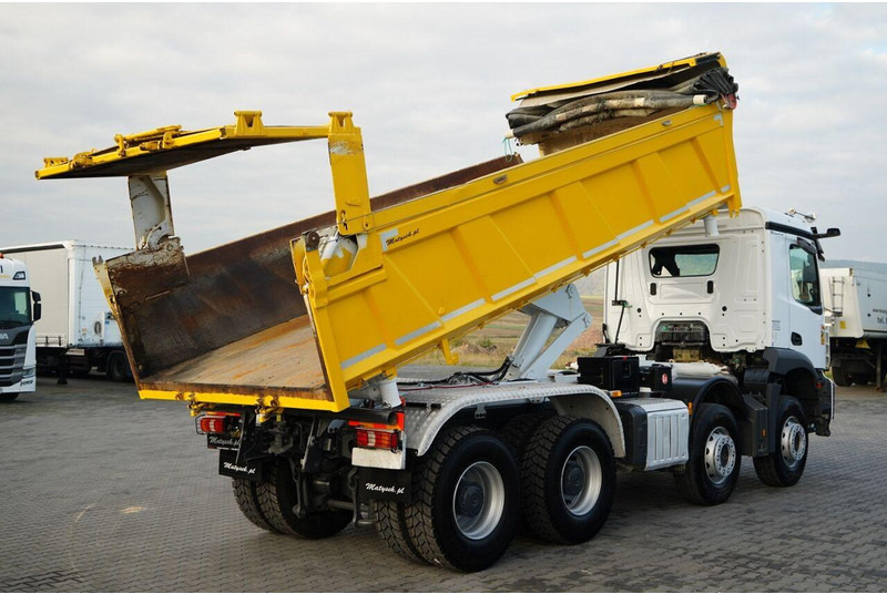 Mercedes-Benz AROCS 3243 / 8x4 / WYWROTKA  DWUSTRONNA 6.2 M / HYDROBURTA / HYD - Самоскид вантажівка: фото 4 Mercedes-Benz AROCS 3243 / 8x4 / WYWROTKA  DWUSTRONNA 6.2 M / HYDROBURTA / HYD - Самоскид вантажівка: фото 4