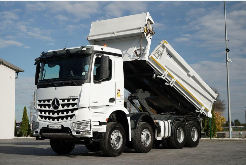 Mercedes-Benz AROCS 3243 / 8x4 / WYWROTKA DWUSTRONNA / HYDROBURTA / BORDMATIC - Самоскид вантажівка: фото 1 Mercedes-Benz AROCS 3243 / 8x4 / WYWROTKA DWUSTRONNA / HYDROBURTA / BORDMATIC - Самоскид вантажівка: фото 1