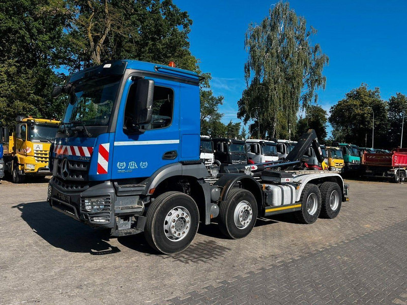 Mercedes-Benz AROCS 3246 8X4 ABROLLKIPPER HYVALIFT 26.57 - Гаковий мультиліфт вантажівка: фото 3 Mercedes-Benz AROCS 3246 8X4 ABROLLKIPPER HYVALIFT 26.57 - Гаковий мультиліфт вантажівка: фото 3