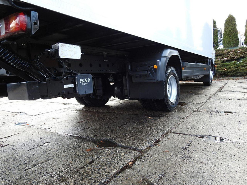 Вантажівка з закритим кузовом Mercedes-Benz ATEGO 12.24 KONTENER WINDA 18 PALET TEMPOMAT KLIMATYZACJA AUTOMA: фото 19 Вантажівка з закритим кузовом Mercedes-Benz ATEGO 12.24 KONTENER WINDA 18 PALET TEMPOMAT KLIMATYZACJA AUTOMA: фото 19