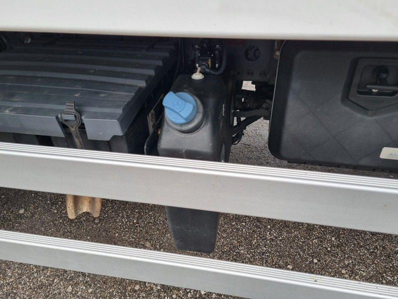 Mercedes-Benz ATEGO 1323 4x4 Refrigerated CARRIER XARIOS 600MT + Tail Lift - Рефрижератор вантажівка: фото 5 Mercedes-Benz ATEGO 1323 4x4 Refrigerated CARRIER XARIOS 600MT + Tail Lift - Рефрижератор вантажівка: фото 5