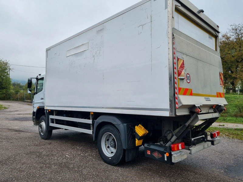 Mercedes-Benz ATEGO 1323 4x4 Refrigerated CARRIER XARIOS 600MT + Tail Lift - Рефрижератор вантажівка: фото 3 Mercedes-Benz ATEGO 1323 4x4 Refrigerated CARRIER XARIOS 600MT + Tail Lift - Рефрижератор вантажівка: фото 3