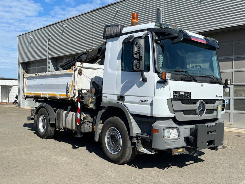 Mercedes-Benz Actros 1841 K 3-Way Meiller Tipper Crane Palfinger PK 13001-KA - Самоскид вантажівка, Вантажівка з маніпулятором: фото 2 Mercedes-Benz Actros 1841 K 3-Way Meiller Tipper Crane Palfinger PK 13001-KA - Самоскид вантажівка, Вантажівка з маніпулятором: фото 2