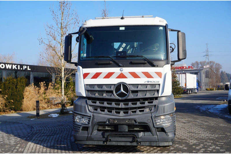 Mercedes-Benz Arocs 1833 3-Way Tipper Crane HIAB X-DUO 128 B - Самоскид вантажівка, Вантажівка з маніпулятором: фото 4 Mercedes-Benz Arocs 1833 3-Way Tipper Crane HIAB X-DUO 128 B - Самоскид вантажівка, Вантажівка з маніпулятором: фото 4