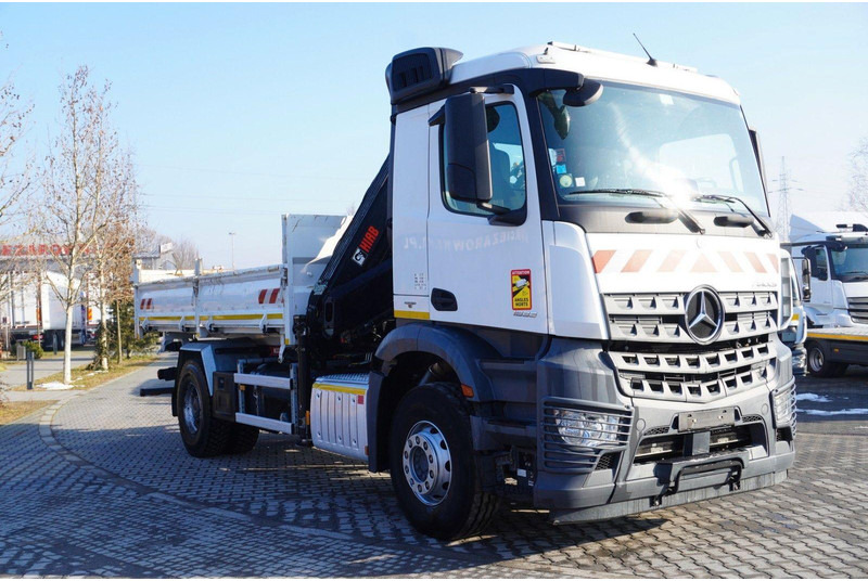 Mercedes-Benz Arocs 1833 3-Way Tipper Crane HIAB X-DUO 128 B - Самоскид вантажівка, Вантажівка з маніпулятором: фото 5 Mercedes-Benz Arocs 1833 3-Way Tipper Crane HIAB X-DUO 128 B - Самоскид вантажівка, Вантажівка з маніпулятором: фото 5