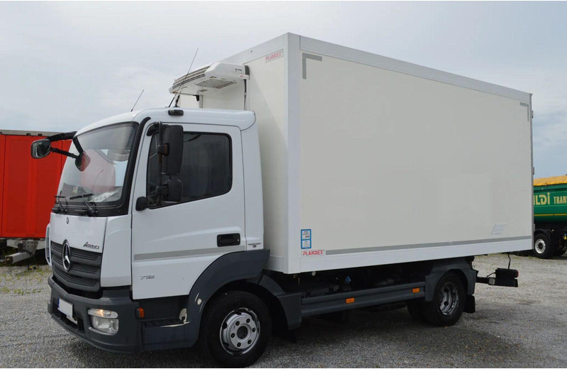 Mercedes-Benz Atego 716 IZOTERMA REFRIGERATOR SIDE DOOR - Рефрижератор вантажівка: фото 2 Mercedes-Benz Atego 716 IZOTERMA REFRIGERATOR SIDE DOOR - Рефрижератор вантажівка: фото 2
