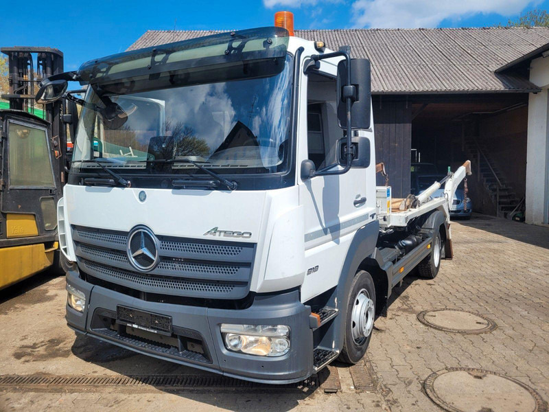 Mercedes-Benz Atego 818 Skip loader - Скіповий навантажувач вантажівка: фото 1 Mercedes-Benz Atego 818 Skip loader - Скіповий навантажувач вантажівка: фото 1