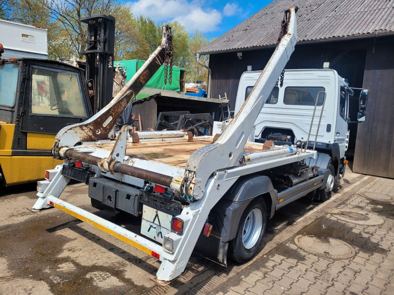 Mercedes-Benz Atego 818 Skip loader - Скіповий навантажувач вантажівка: фото 3 Mercedes-Benz Atego 818 Skip loader - Скіповий навантажувач вантажівка: фото 3