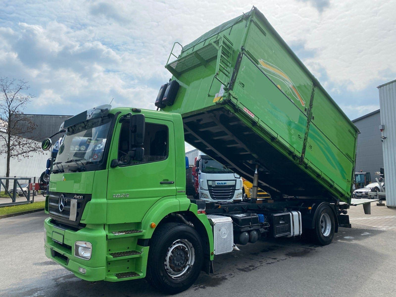 Mercedes-Benz Axor 1829 - Самоскид вантажівка: фото 1 Mercedes-Benz Axor 1829 - Самоскид вантажівка: фото 1