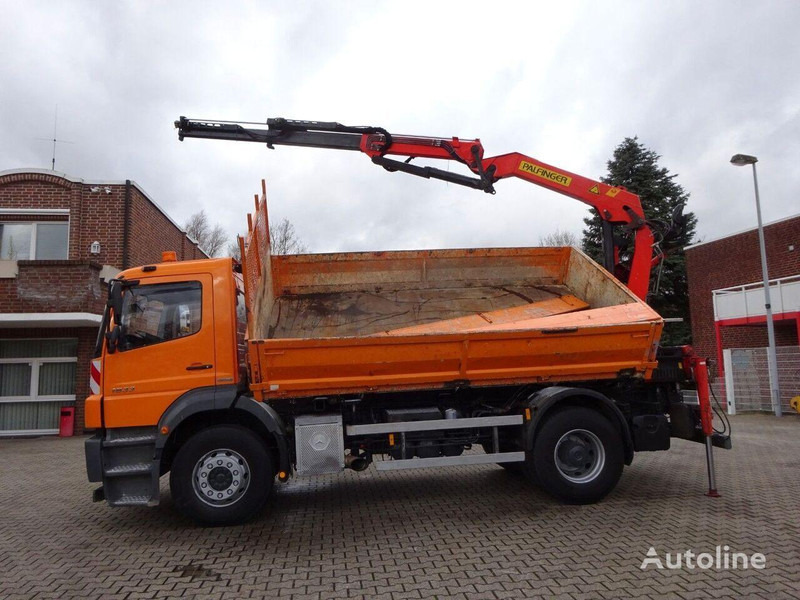 Mercedes-Benz Axor 1833 - 2 way tipper+crane - Самоскид вантажівка, Вантажівка з маніпулятором: фото 4 Mercedes-Benz Axor 1833 - 2 way tipper+crane - Самоскид вантажівка, Вантажівка з маніпулятором: фото 4