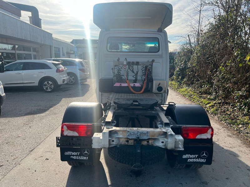 Mercedes-Benz SPRINTER 519 - Малотоннажний сідельний тягач: фото 4 Mercedes-Benz SPRINTER 519 - Малотоннажний сідельний тягач: фото 4