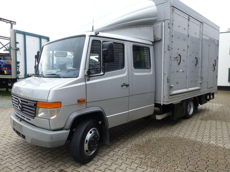Mercedes-Benz Vario 818 Doka horse transporter + Tail lift - Коневоз: фото 1 Mercedes-Benz Vario 818 Doka horse transporter + Tail lift - Коневоз: фото 1
