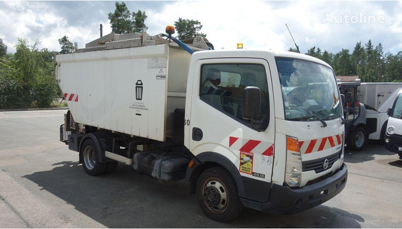 Nissan Cabstar 45.13 - Сміттєвози: фото 3 Nissan Cabstar 45.13 - Сміттєвози: фото 3