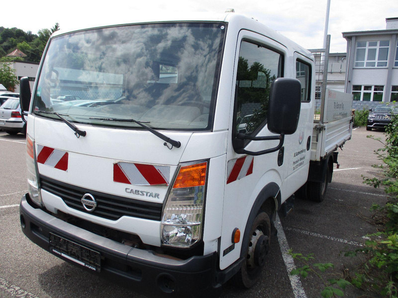 Nissan Cabstar Cabstar 35.XX Doppelkabine - Бортова вантажівка/ Платформа: фото 1 Nissan Cabstar Cabstar 35.XX Doppelkabine - Бортова вантажівка/ Платформа: фото 1