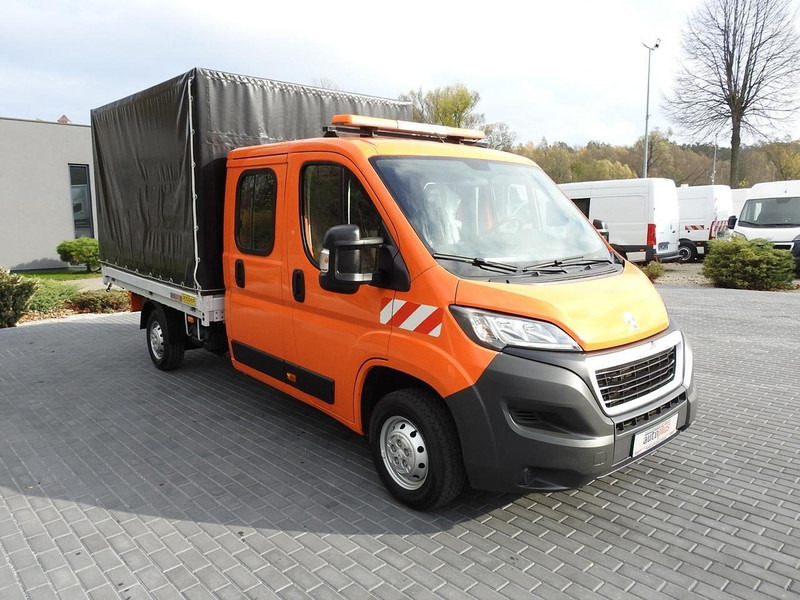 Peugeot BOXER SKRZYNIA PLANDEKA PODWÓJNA KABINA DOKA 7 MIEJSC KLIMATYZAC - Тентований фургон: фото 4 Peugeot BOXER SKRZYNIA PLANDEKA PODWÓJNA KABINA DOKA 7 MIEJSC KLIMATYZAC - Тентований фургон: фото 4