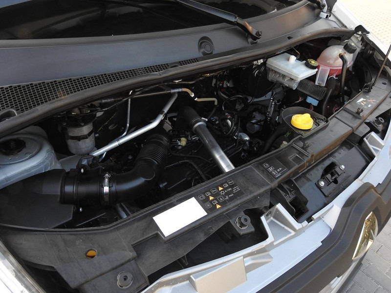 Мікроавтобус, Пасажирський фургон Renault MASTER FURGON BRYGADÓWKA 7 MIEJSC TEMPOMAT KLIMATYZACJA 130KM: фото 19 Мікроавтобус, Пасажирський фургон Renault MASTER FURGON BRYGADÓWKA 7 MIEJSC TEMPOMAT KLIMATYZACJA 130KM: фото 19