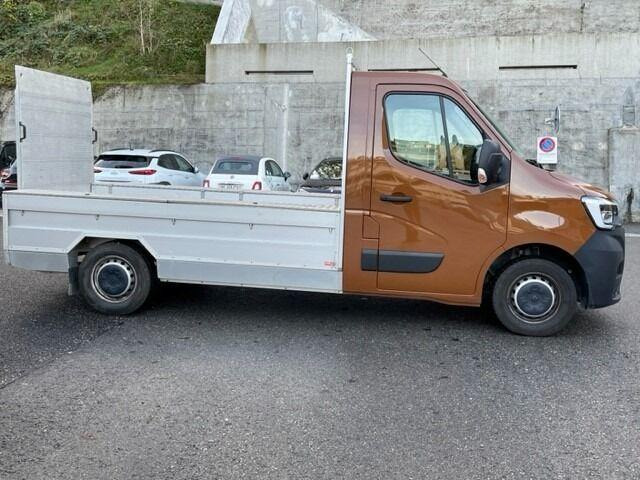 Renault Master 150 dci - plató + rámpa - Легка бортова вантажівка: фото 4 Renault Master 150 dci - plató + rámpa - Легка бортова вантажівка: фото 4