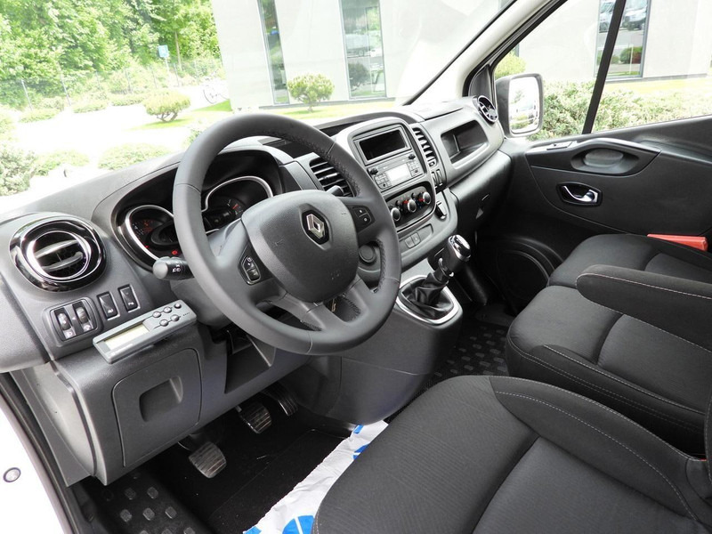 Renault TRAFIC FURGON CHŁODNIA 0*C TEMPOMAT LEDY KLIMATYZACJA 120KM [ - Фургон-рефрижератор: фото 2 Renault TRAFIC FURGON CHŁODNIA 0*C TEMPOMAT LEDY KLIMATYZACJA 120KM [ - Фургон-рефрижератор: фото 2