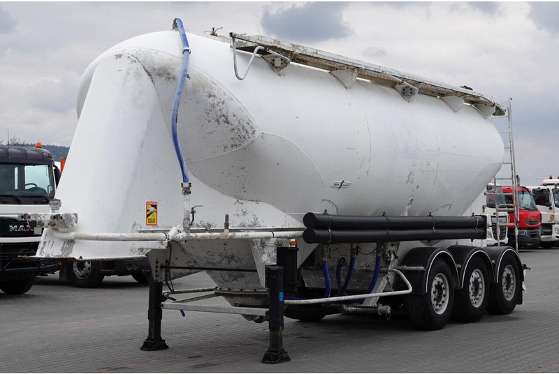 SPITZER CEMENTONACZEPA / 37 000 L / SILOS / 3 KOMORY / OSIE SAF / ALUFEL - Напівпричіп цистерна для сипучих вантажів: фото 2 SPITZER CEMENTONACZEPA / 37 000 L / SILOS / 3 KOMORY / OSIE SAF / ALUFEL - Напівпричіп цистерна для сипучих вантажів: фото 2