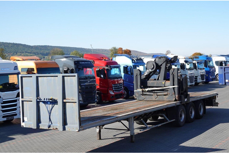 Samro NACZEPA PLATFORMA / + HDS HIAB R 150 F3 - WYSÓW : 8 METRÓW - Бортовий напівпричіп/ Платформа: фото 1 Samro NACZEPA PLATFORMA / + HDS HIAB R 150 F3 - WYSÓW : 8 METRÓW - Бортовий напівпричіп/ Платформа: фото 1