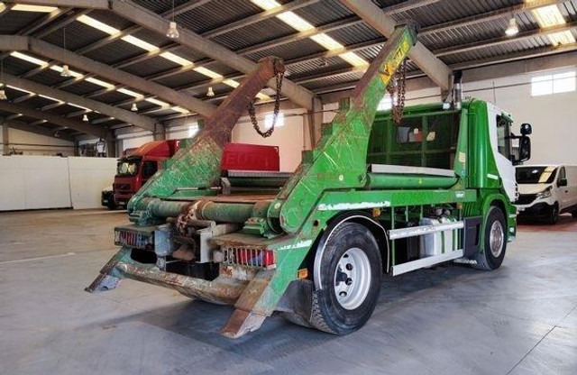 Scania P360 Hyvalift - Скіповий навантажувач вантажівка: фото 3 Scania P360 Hyvalift - Скіповий навантажувач вантажівка: фото 3