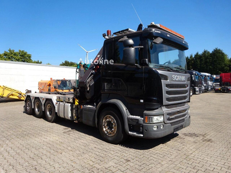 Scania R490 - Hook lift truck + crane 8x4 - Гаковий мультиліфт вантажівка, Вантажівка з маніпулятором: фото 2 Scania R490 - Hook lift truck + crane 8x4 - Гаковий мультиліфт вантажівка, Вантажівка з маніпулятором: фото 2