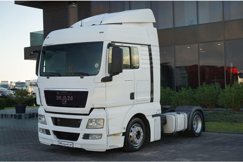 MAN TGX 18.440 / XLX / MEGA / MANUAL / LOW DECK - Тягач: фото 4 MAN TGX 18.440 / XLX / MEGA / MANUAL / LOW DECK - Тягач: фото 4