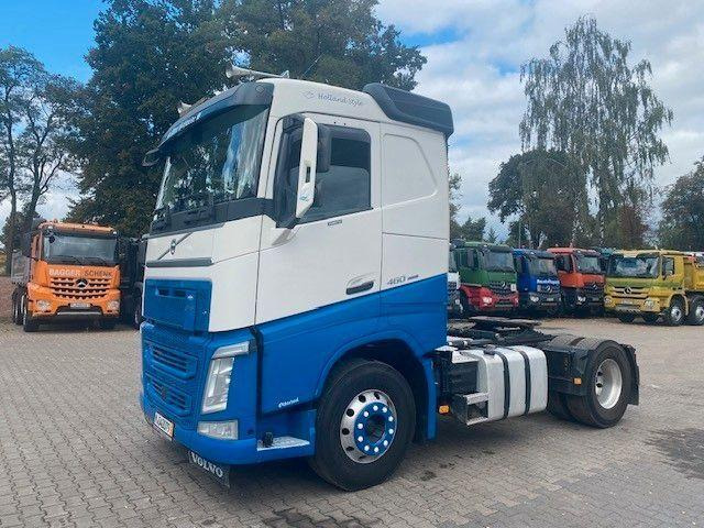 Volvo FH 460 4×2 CIĄGNIK SIODŁOWY 2017 rok, hydraulika - Тягач: фото 1 Volvo FH 460 4×2 CIĄGNIK SIODŁOWY 2017 rok, hydraulika - Тягач: фото 1