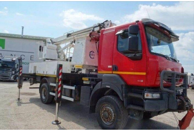 Renault KERAX 410.19 4x4 Emelőkosaras Cela 17m - Вантажівка, Вантажівка з маніпулятором: фото 3 Renault KERAX 410.19 4x4 Emelőkosaras Cela 17m - Вантажівка, Вантажівка з маніпулятором: фото 3