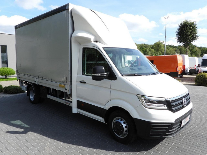 Volkswagen CRAFTER PLANDEKA WINDA 8 PALET TEMPOMAT LEDY BLIŹNIACZE KOŁA KLI - Тентований фургон: фото 4 Volkswagen CRAFTER PLANDEKA WINDA 8 PALET TEMPOMAT LEDY BLIŹNIACZE KOŁA KLI - Тентований фургон: фото 4