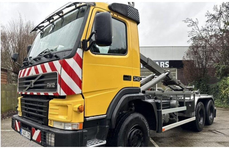 Volvo FM12 6x6 Hook lift - Гаковий мультиліфт вантажівка: фото 1 Volvo FM12 6x6 Hook lift - Гаковий мультиліфт вантажівка: фото 1