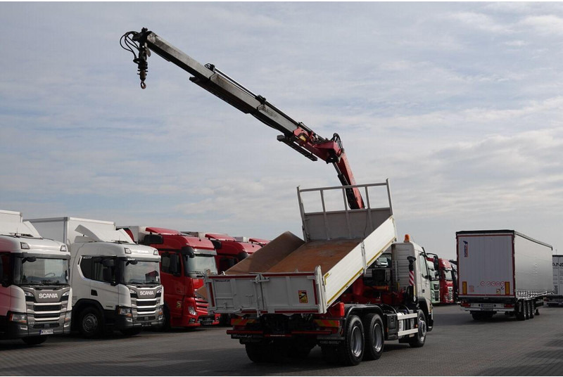 Volvo FMX 370 / 6X4 / WYWROTKA + HDS FASSI F165XP / MAX UDŹWIG 5200KG - Самоскид вантажівка: фото 4 Volvo FMX 370 / 6X4 / WYWROTKA + HDS FASSI F165XP / MAX UDŹWIG 5200KG - Самоскид вантажівка: фото 4