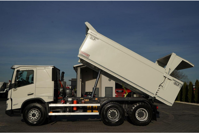 Volvo FMX 550 / 6x4 / WYWROTKA / WOZIDŁO / HARDOX / HYDRAULICZNA KLAPA - Самоскид вантажівка: фото 2 Volvo FMX 550 / 6x4 / WYWROTKA / WOZIDŁO / HARDOX / HYDRAULICZNA KLAPA - Самоскид вантажівка: фото 2