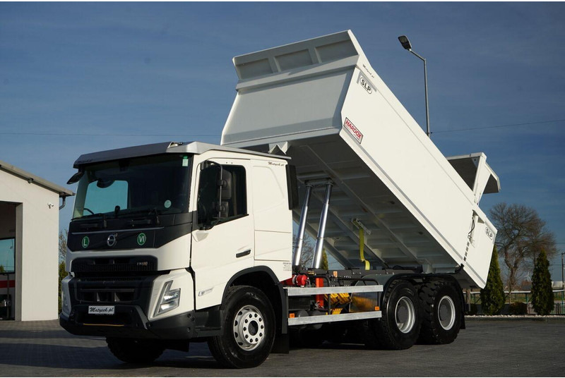 Volvo FMX 550 / 6x4 / WYWROTKA / WOZIDŁO / HARDOX / HYDRAULICZNA KLAPA - Самоскид вантажівка: фото 1 Volvo FMX 550 / 6x4 / WYWROTKA / WOZIDŁO / HARDOX / HYDRAULICZNA KLAPA - Самоскид вантажівка: фото 1