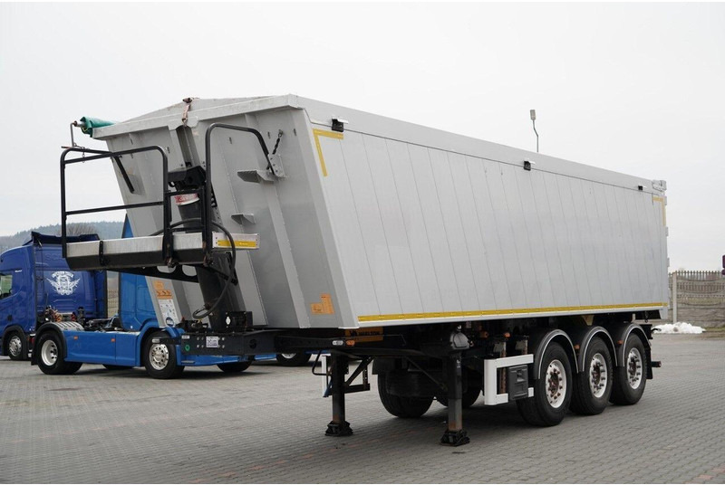Wielton WYWROTKA / 41 M3 / ALUMINIOWA / 2x OŚ PODNOSZONA / OSIE SAF / A - Самоскид напівпричіп: фото 1 Wielton WYWROTKA / 41 M3 / ALUMINIOWA / 2x OŚ PODNOSZONA / OSIE SAF / A - Самоскид напівпричіп: фото 1