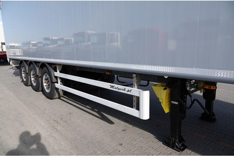 З рухомою підлогою напівпричіп kraker WALKING FLOOR / RUCHOMA PODŁOGA / 92 M3 / OŚ PODNOSZONA / WAGA 7: фото 9 З рухомою підлогою напівпричіп kraker WALKING FLOOR / RUCHOMA PODŁOGA / 92 M3 / OŚ PODNOSZONA / WAGA 7: фото 9
