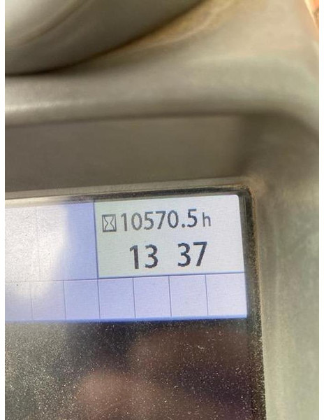 Hitachi ZX250LC - Екскаватор: фото 4 Hitachi ZX250LC - Екскаватор: фото 4