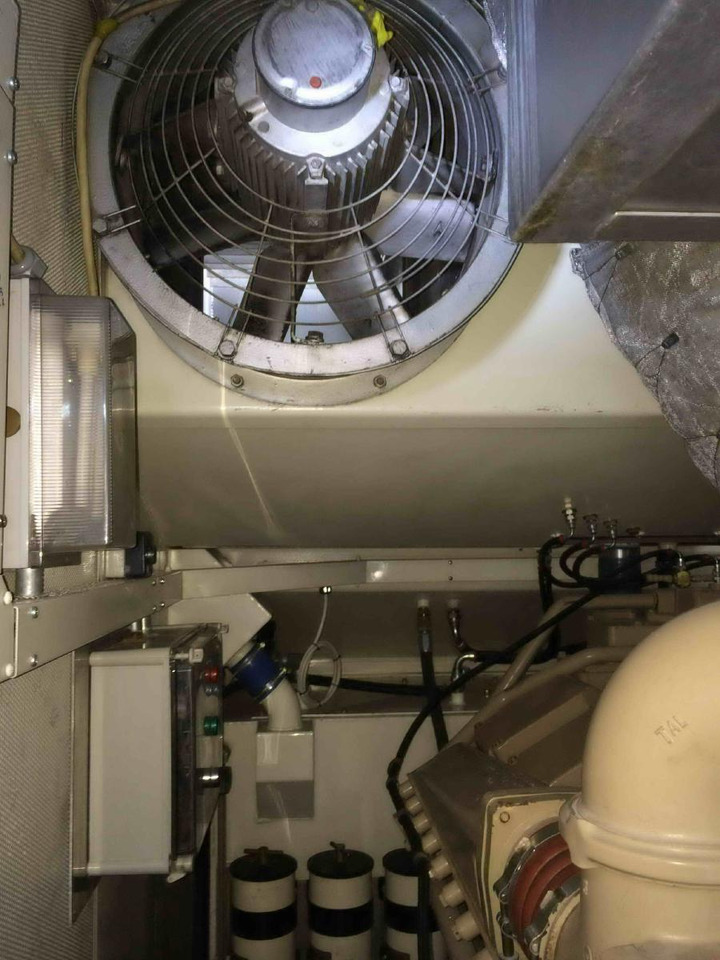 Електричний генератор Cummins Generator 1425 KVA powerd by KTA50-G3 Super Silent: фото 10