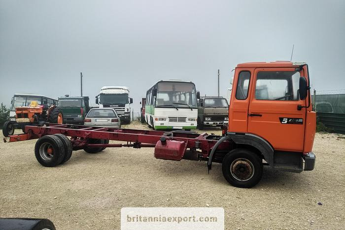 RENAULT Midliner S120 Turbo 7.7 Ton Chassis Cab Truck | ZF Manual | - Вантажівка шасі: фото 4 RENAULT Midliner S120 Turbo 7.7 Ton Chassis Cab Truck | ZF Manual | - Вантажівка шасі: фото 4