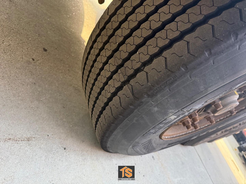 Krone COOL LINER CARRIER VECTOR 1550 - DISC BRAKES - TOP! - Рефрижератор напівпричіп: фото 3 Krone COOL LINER CARRIER VECTOR 1550 - DISC BRAKES - TOP! - Рефрижератор напівпричіп: фото 3