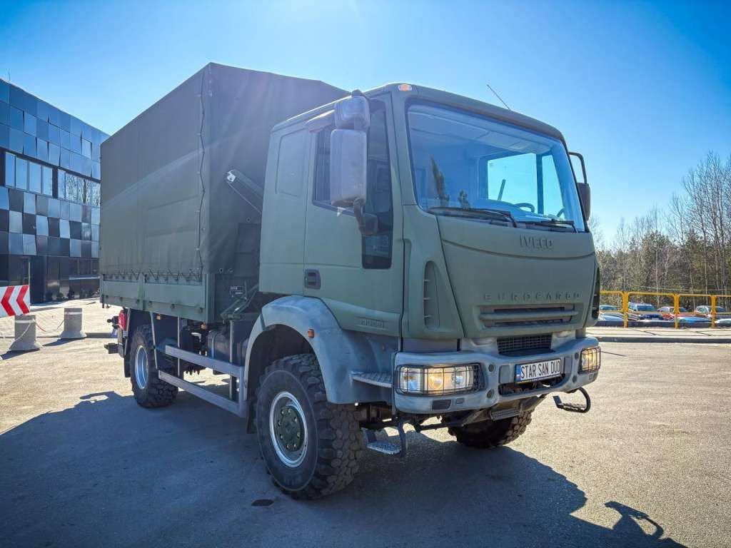 Iveco EUROCARGO 4x4 Offroad Camper Winde - Тентована вантажівка: фото 2 Iveco EUROCARGO 4x4 Offroad Camper Winde - Тентована вантажівка: фото 2